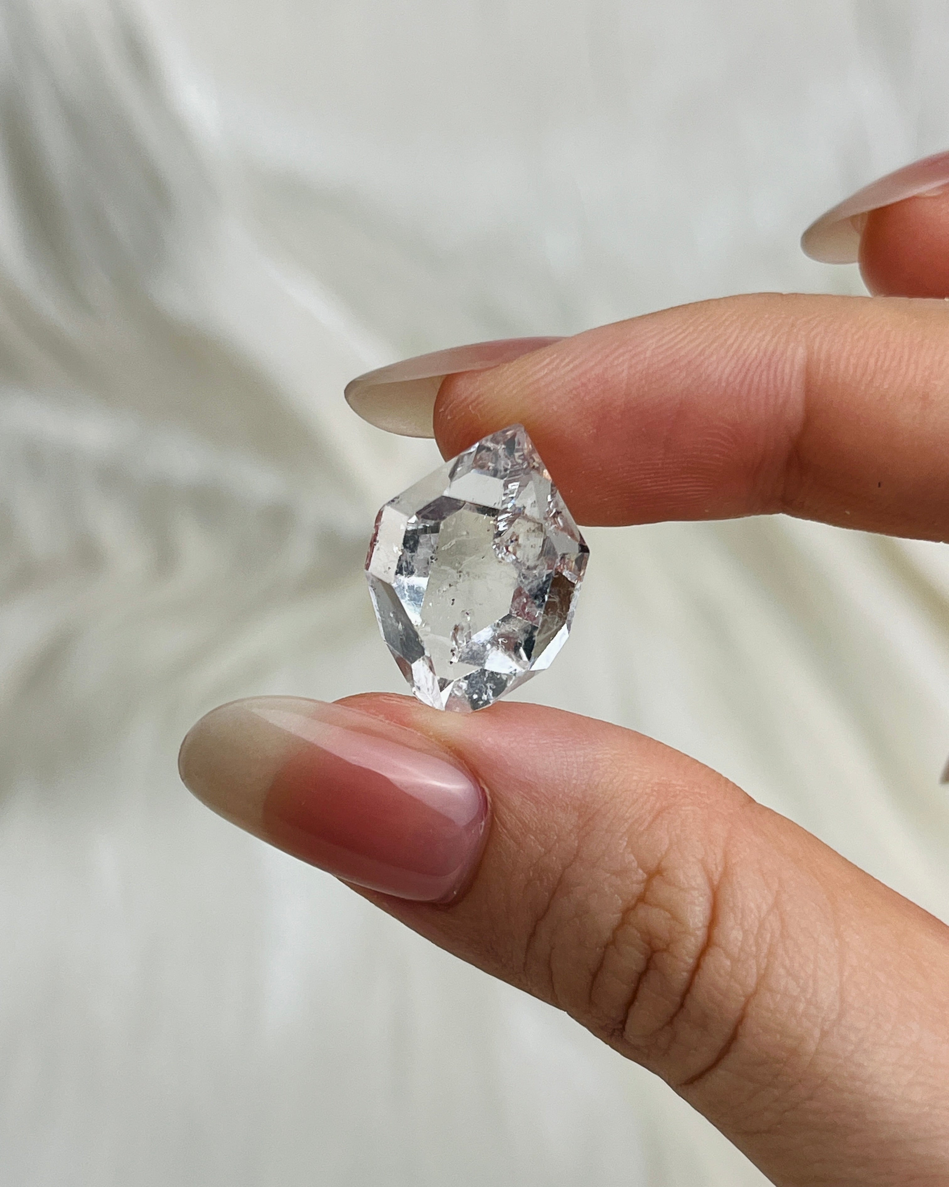 Water-clear Chongqing Diamond Quartz cluster with calcite inclusion and bright clarity from China5