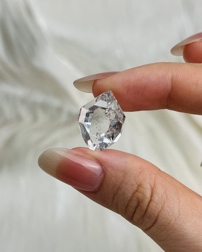 Water-clear Chongqing Diamond Quartz cluster with calcite inclusion and bright clarity from China5