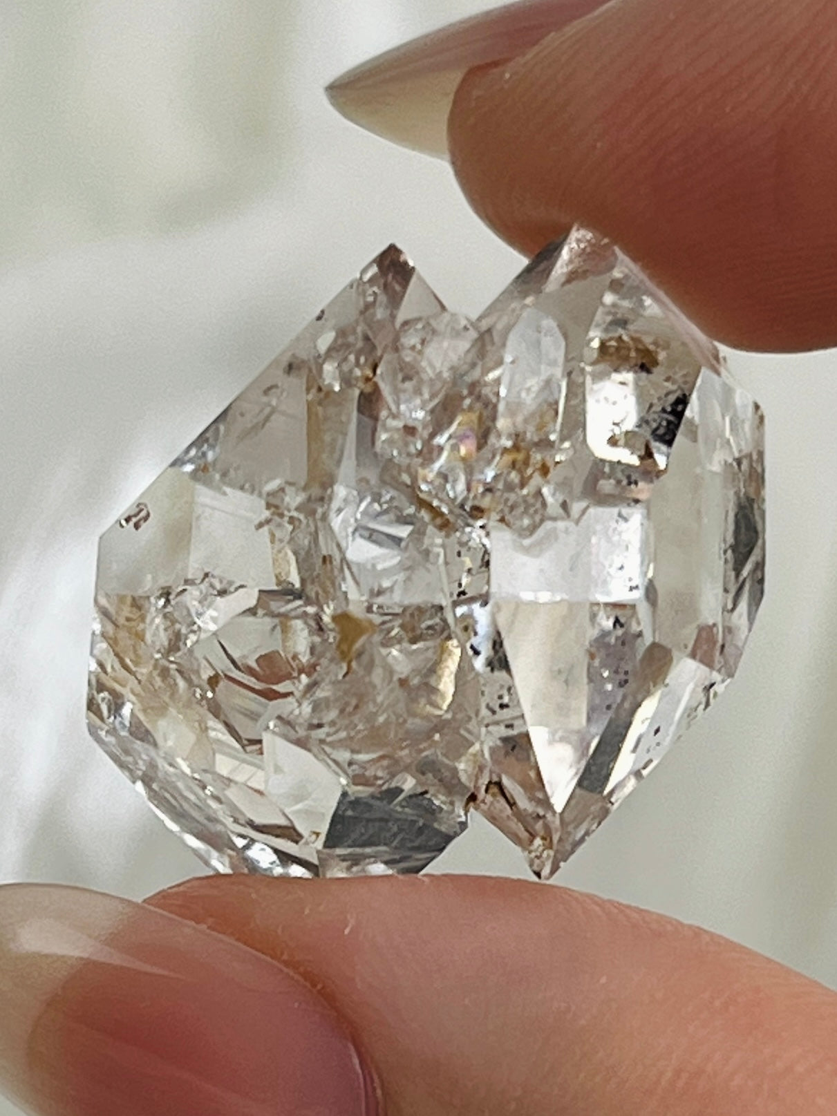 Water clear Chongqing Diamond Quartz cluster with rainbow fingerprint inclusions and rider crystals from China1