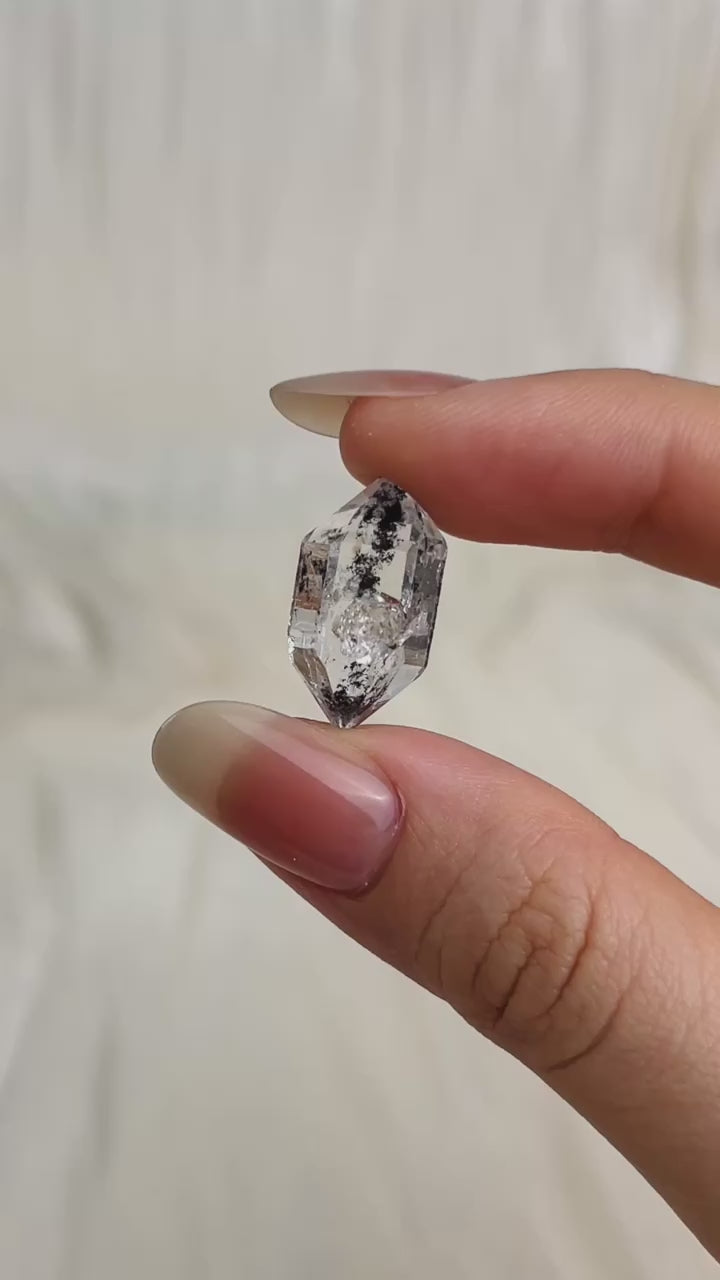 Load video: Transparent Chongqing Diamond Quartz cluster with calcite inclusion and natural key mark from China video